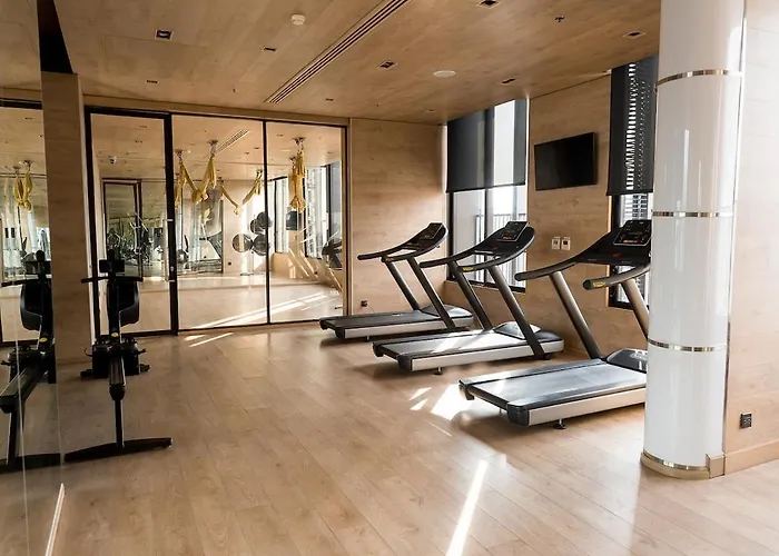 Lux 2br - 5 Mins Walk To Bts Phrom Phong
