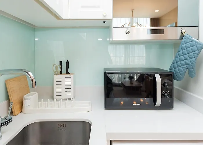 Lux 2br - 5 Mins Walk To Bts Phrom Phong *
