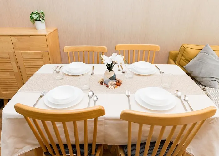 Lux 2br - 5 Mins Walk To Bts Phrom Phong